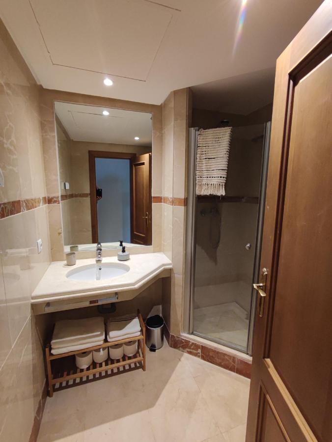 Costalita On The Beach - 3 Bedroom Cosy Apartment Естепона Екстер'єр фото